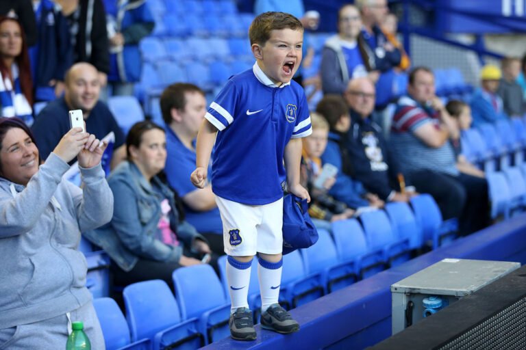 © Simon Stacpoole / Offside